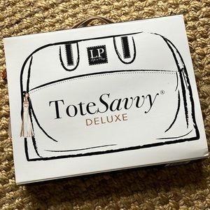 NWT Tote Savvy Deluxe in Almond/Rose Gold Hardware